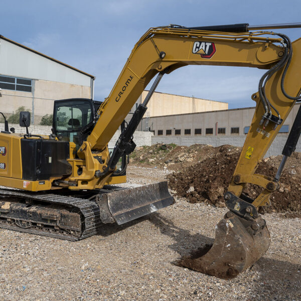 Noleggio Mini Escavatore CAT 308 cingolato