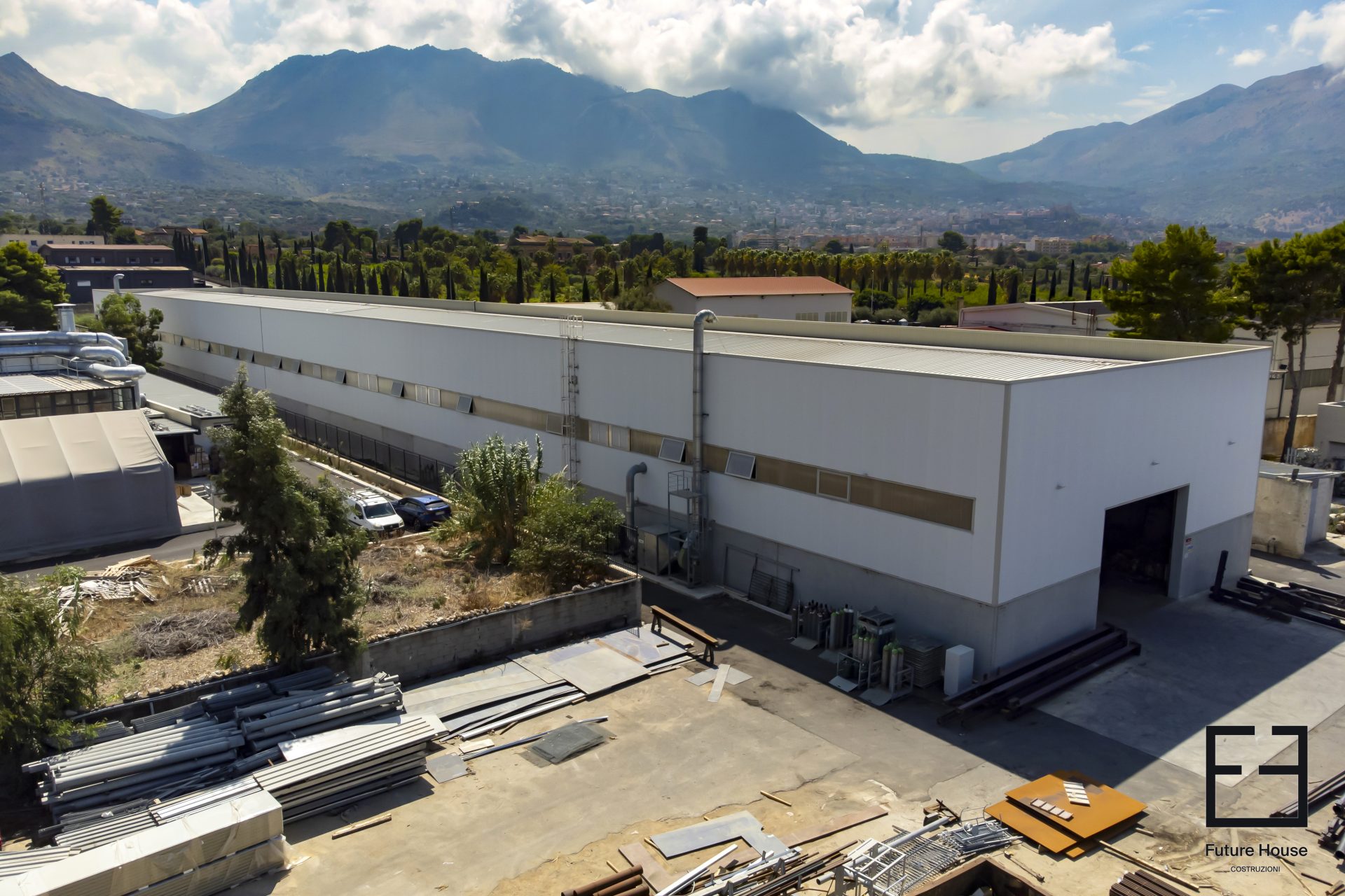 Realizzazione di fondazione, plinti e muri esterni - Tecnozinco